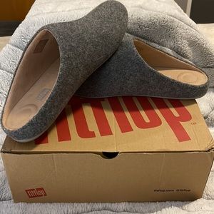 Fitflop Christie Speckle steel grey wool slipper.